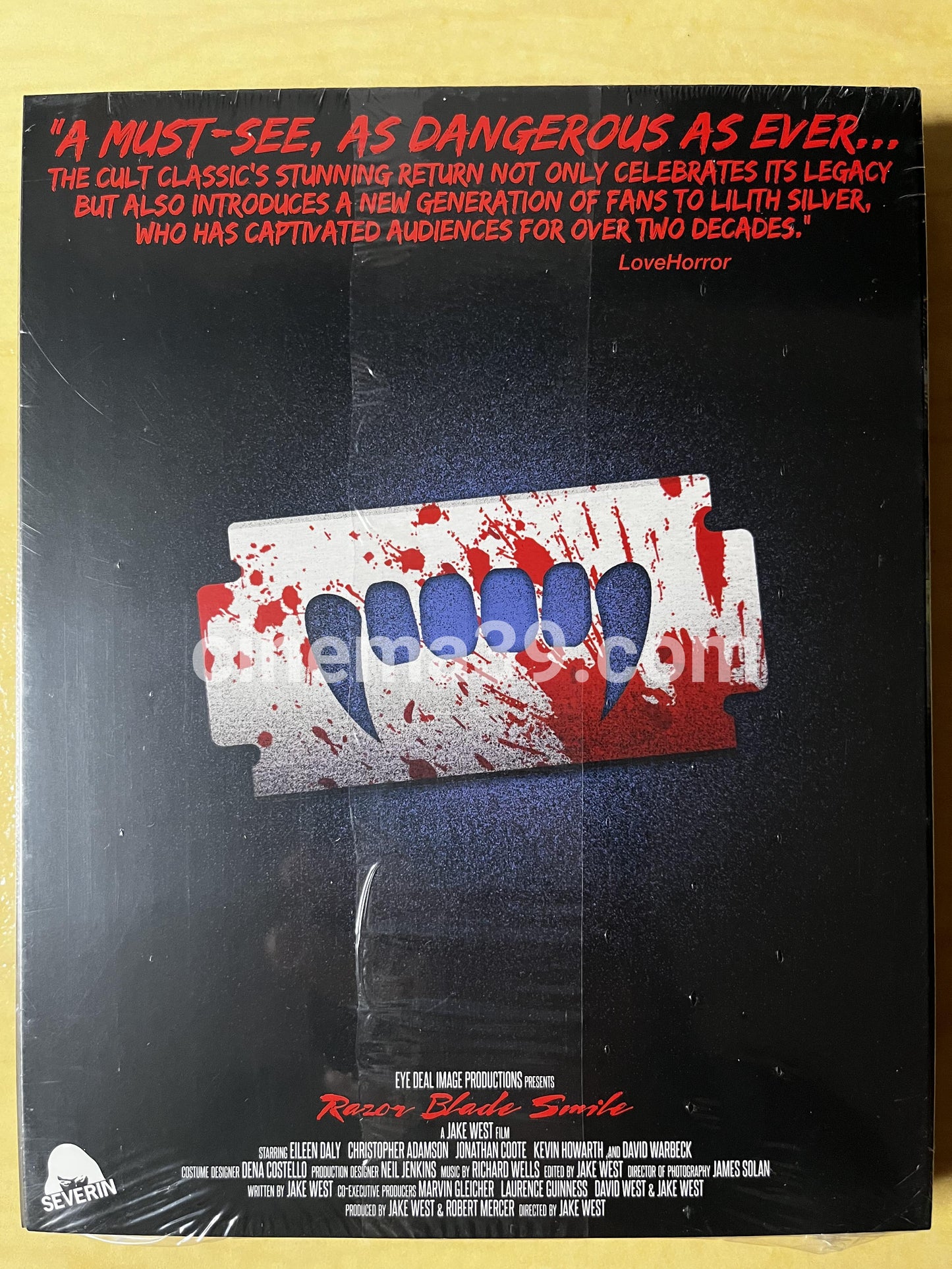 Razor Blade Smile Película 4K + Blu-ray