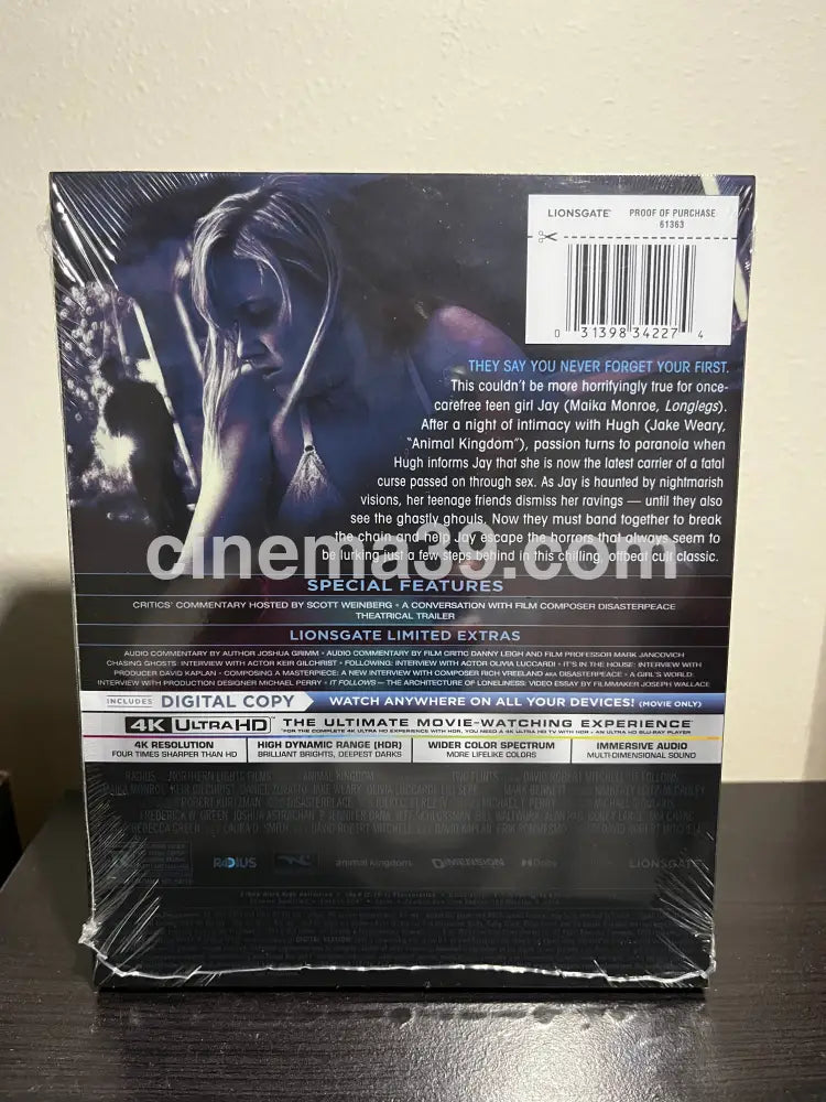 [Nuevo] IT Follows Limited Exclusive SteelBook 4K + Código Digitial 4K Deluxe Edition