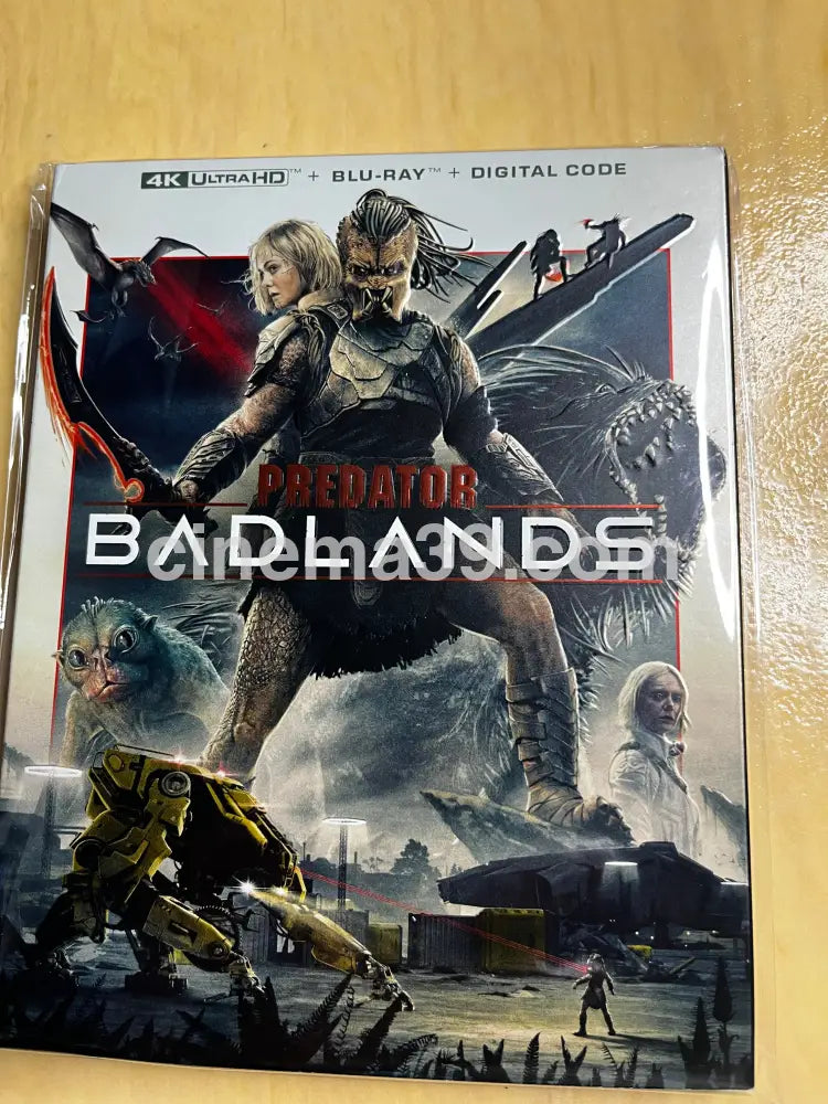 Predator: Badlands Película 4K + Blu-ray + Digital 4K
